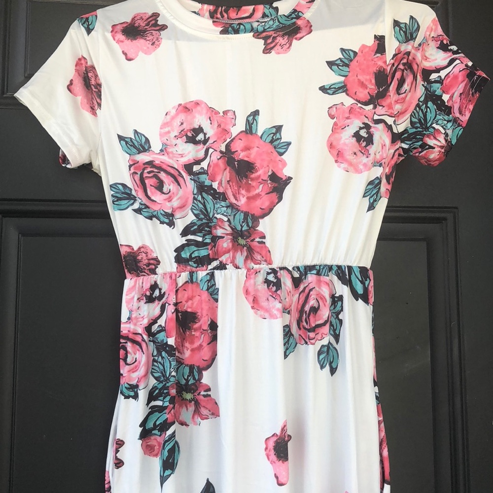 White & pink floral maxi dress with pockets NWOT - Picture 2 of 6